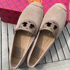 Tory Burch Sidney espadrille suede Fumo